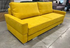 Żółta kanapa w salonie rozkładana SIMONA A 27