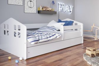 JAŚ 160- białe łóżko łóżeczko z materacem i szufladą w kształcie domku 86