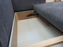 Sofa sztruksowa z funkcją spania FAKRO 17