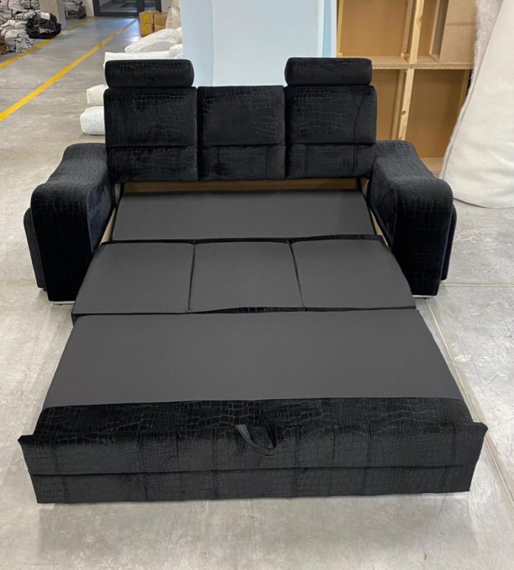 Czy kanapa rozkładana jak łóżko sypialniane to idealne rozwiązanie dla każdego wnętrza? 🛏 26 Kanapa rozkładana jak fotel