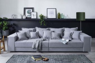 Szeroka sofa do salonu nierozkładana