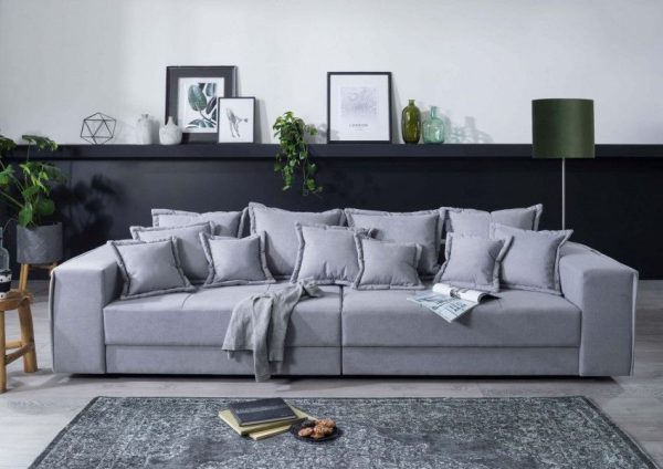 Szeroka sofa do salonu nierozkładana