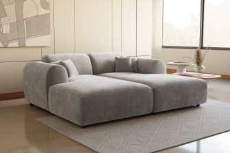 Szara sofa typu deep seat