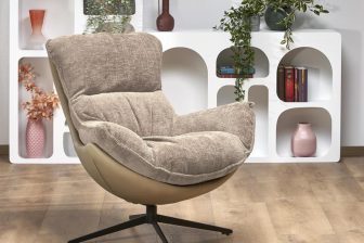 Wygodny fotel kakaowy