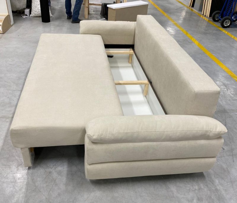 Jak wybrać kanapę ze skrzynią na pościel i połączyć funkcjonalność z komfortem? 🛋️ 41 Piękna kanapa ze skrzynią