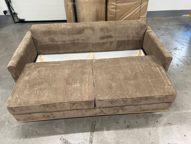 Jak wybrać kanapę ze skrzynią na pościel i połączyć funkcjonalność z komfortem? 🛋️ 45 Sztruksowa sofa rozkładana ze skrzynią