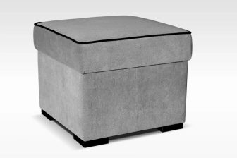 Pufa o równych bokach MONIQUE 5 Pufa kwadrat z lamówką ze chowkiem