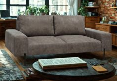 Sofa loftowa dwuosobowa z dużym siedziskiem ALEXANDER 9 Szara sofa loft na wysokich metalowych nóżkach