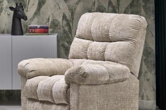 Ekskluzywny fotel elektryczny do salonu z funkcją relax