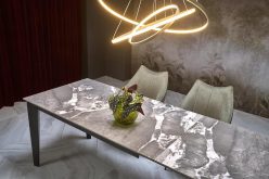 Stół rozkładany z pięknym blatem marmurowym 141-201 cm FELIX 2