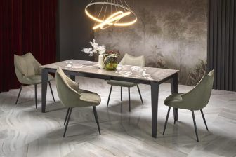 Piękny stół rozkładany z przepięknym blatem