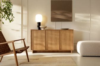 Pondczasowa duża komoda bez uchwytów