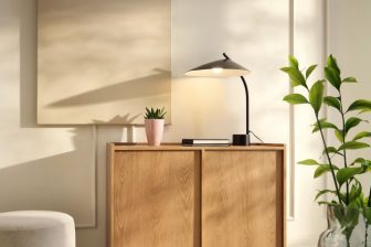 Mała komoda bez uchwytów