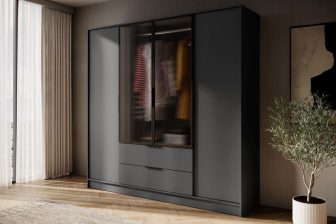 Modna pojemna szafa z ryflowanym szkłem