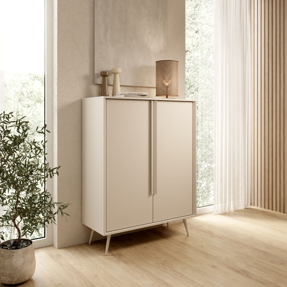 Wysoka komoda na nogach kaszmir