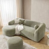 Modny i zaokrąglony narożnik do salonu