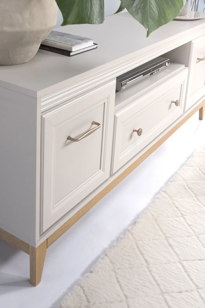 Elegancka szafka RTV 136cm GLASGOW 8 22 Elegancka szafka RTV 136cm GLASGOW 8 4