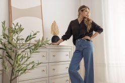 Ponadczasowa komoda szufladowa kaszmir złoto 136cm GLASGOW 3 22 komoda w stylu klasycznym do pięknego salonu